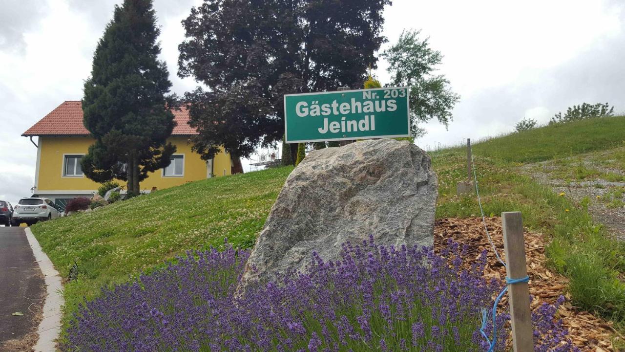 Gaestehaus Jeindl Hartmannsdorf エクステリア 写真