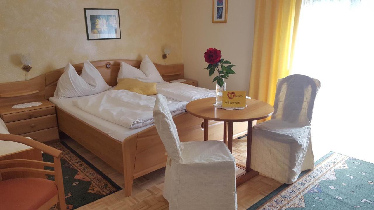 Gaestehaus Jeindl Hartmannsdorf エクステリア 写真